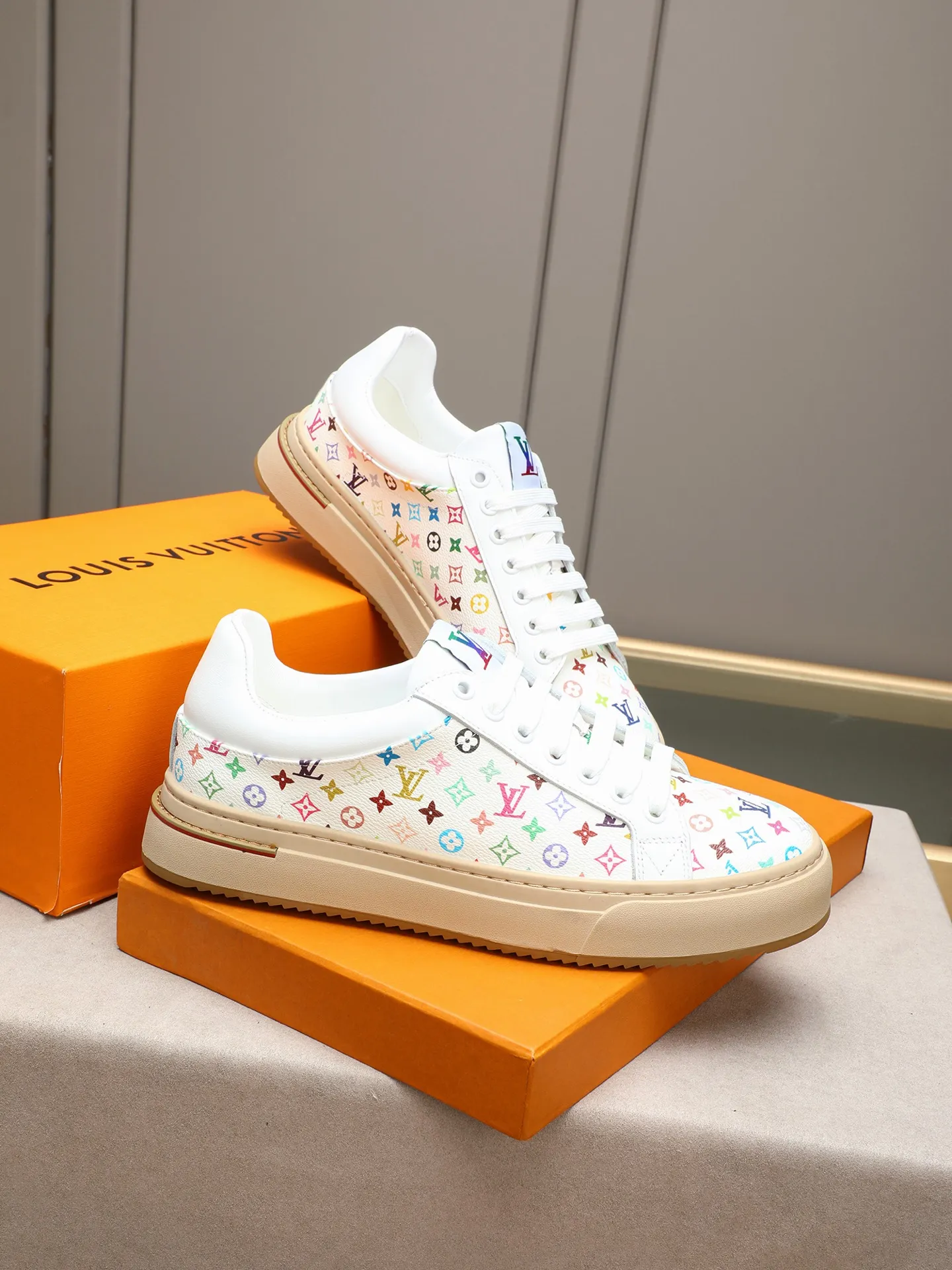 Mainly recommended model 👍👍👍P400 LOUIS VUITTON [Luden Yiwei] - LV upper imported first-layer cowhide combined with LV classic materials 🇩🇪 imported leather lining ➕ non-slip and wear-resistant outsole. Every man's identity is reflected in his elegant and stable upper shoes🚶🏻🚶🏻📯 No matter the wind or rain, the shoe last remains unchanged and can stand the test of time🔍️. ——Code number: 38-44 (45 can be customized)